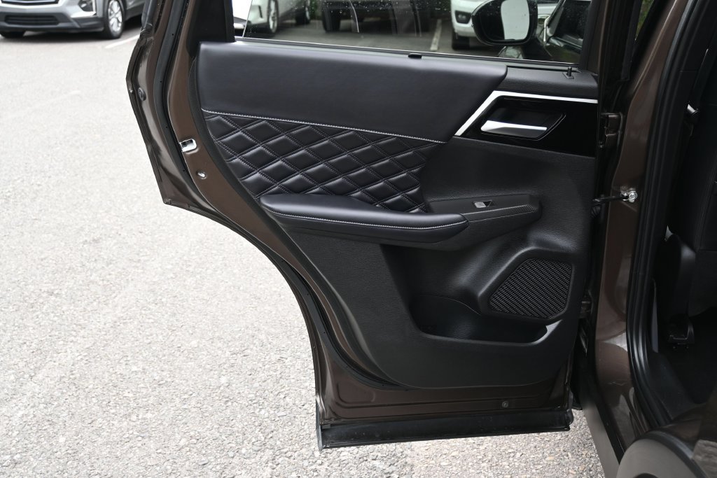 Used 2024 Mitsubishi Outlander SEL Black Edition AWD/4WD image 40