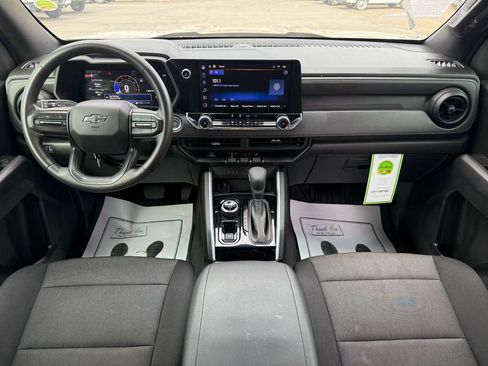 Used 2024 Chevrolet Colorado Trail Boss w/ Technology Package image 21