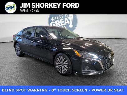 Used 2023 Nissan Altima 2.5 SV