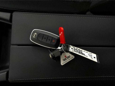 Certified 2023 Nissan Rogue SV image 31