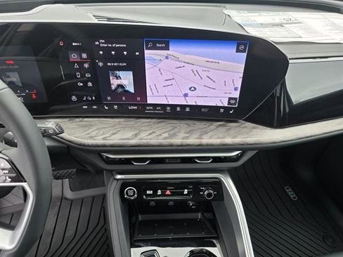 Used 2025 Audi Q5 Premium Plus image 10