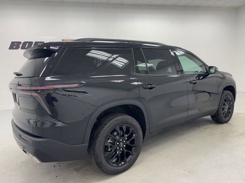 New 2026 Chevrolet Traverse LT w/ Midnight/Sport Edition FWD image 5