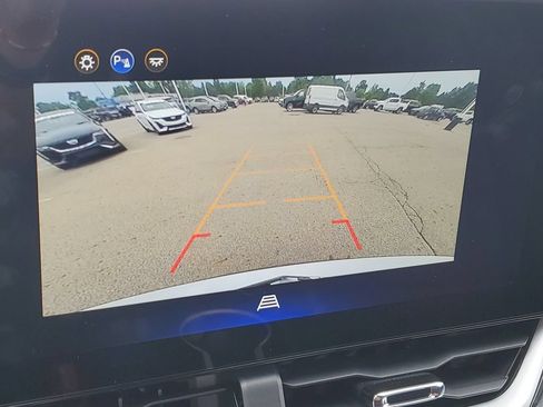 Used 2026 Chevrolet Equinox LT w/ LPO, Floor Liner Package FWD image 16