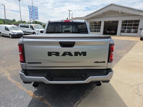 Used 2025 RAM 1500 Big Horn AWD/4WD image 5
