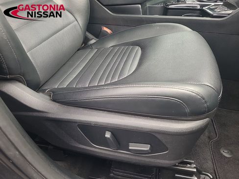 Used 2023 Kia Sportage SX image 23