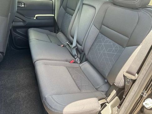 New 2025 Nissan Frontier SV image 15