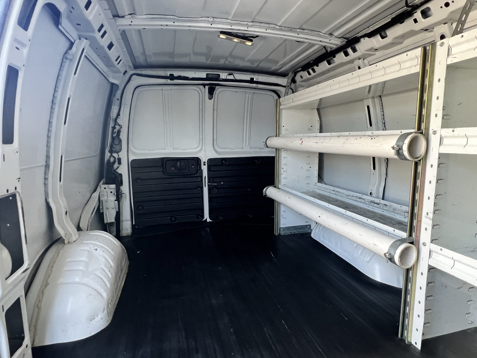 Used 2019 Chevrolet Express 2500 w/ Driver Convenience Package RWD image 21