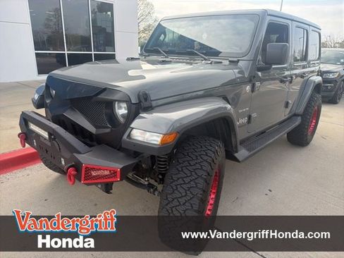Used 2020 Jeep Wrangler Unlimited Sahara image 1
