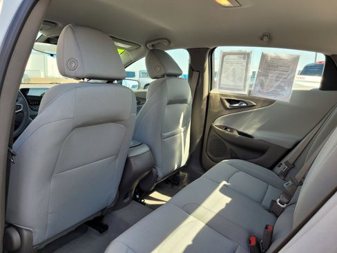Used 2023 Chevrolet Malibu LS FWD image 14