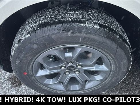 New 2025 Ford Maverick XLT w/ Equipment Group 301A image 32