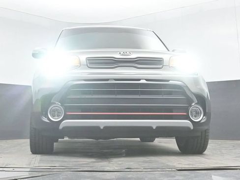 Used 2019 Kia Soul ! FWD image 40