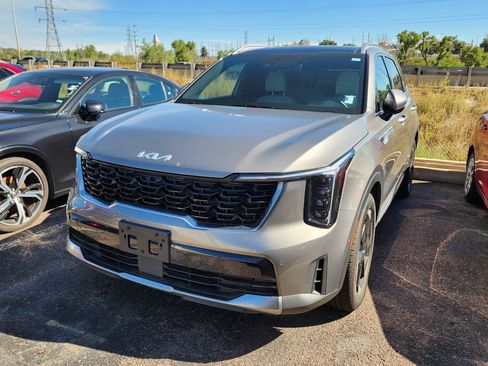 Used 2025 Kia Sorento SX Prestige AWD/4WD image 4