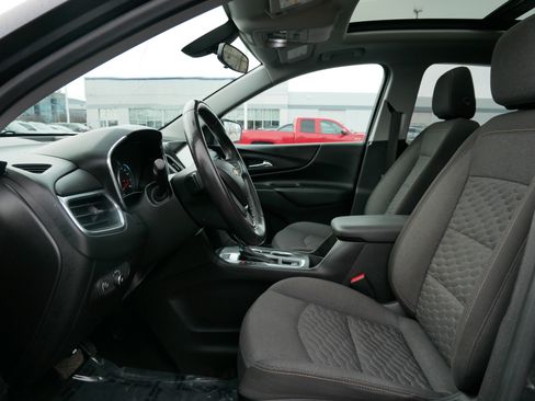 Used 2018 Chevrolet Equinox LT image 31