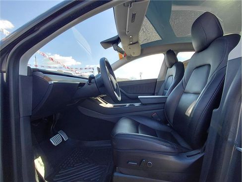 Used 2021 Tesla Model Y Performance image 8