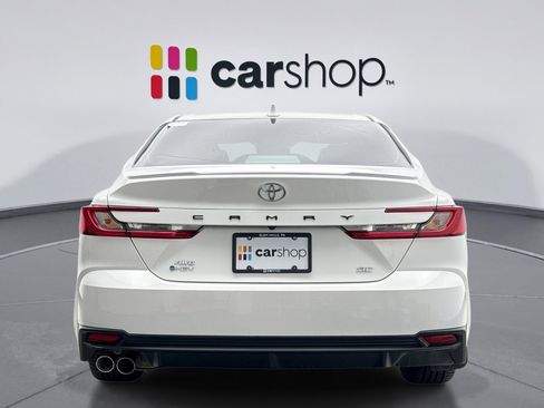 Used 2025 Toyota Camry SE w/ Convenience Package AWD/4WD image 4