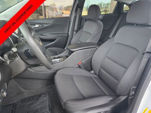Used 2024 Chevrolet Malibu LT FWD image 9