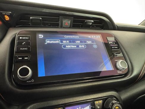 Used 2022 Nissan Kicks SR w/ Premium Package image 18