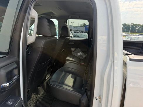 Used 2019 Chevrolet Silverado 1500 LT AWD/4WD image 8