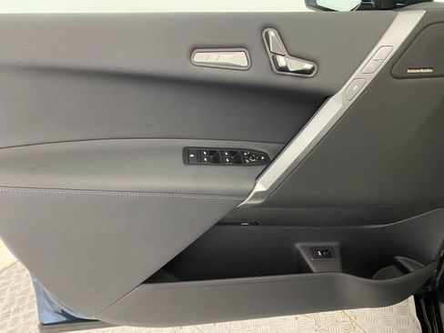 New 2026 BMW iX xDrive45 w/ M Sport Package image 11