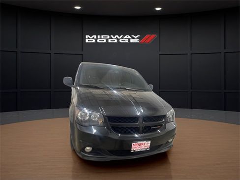 Used 2017 Dodge Grand Caravan GT image 7