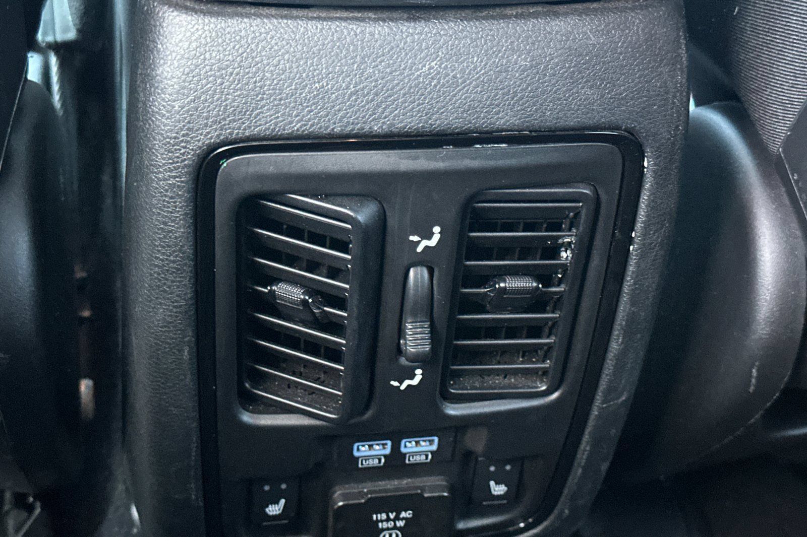 Used 2024 Dodge Durango GT AWD/4WD image 40