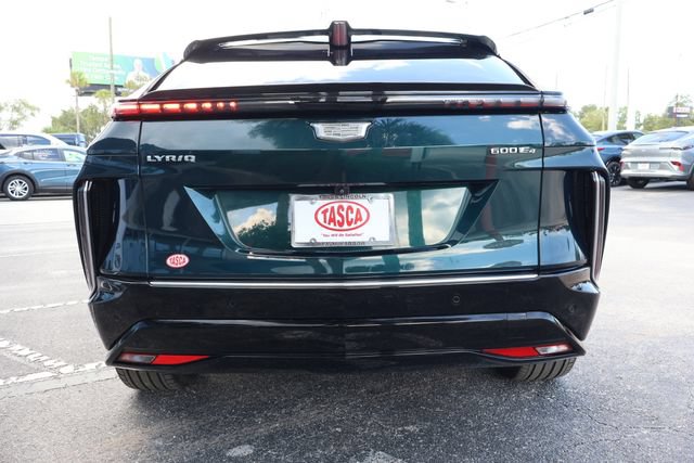 Used 2024 Cadillac Lyriq Luxury AWD/4WD image 6