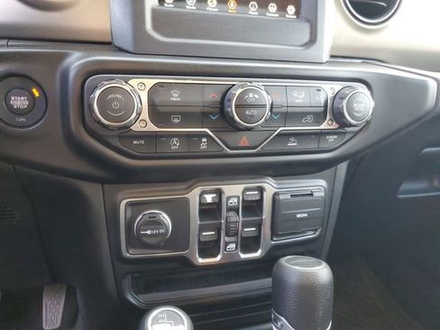 Certified 2020 Jeep Gladiator Sport w/ Quick Order Package 24S image 34