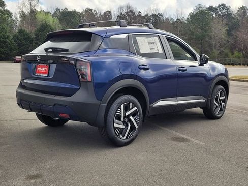 New 2026 Nissan Kicks SV w/ Cold Weather Package FWD image 5