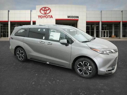 New 2026 Toyota Sienna Platinum AWD/4WD image 10