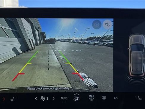 Used 2025 Ford Explorer Active image 17