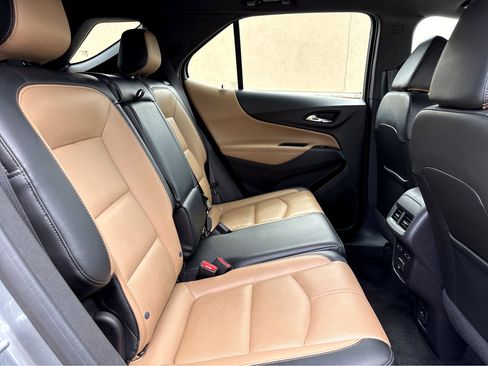 Used 2024 Chevrolet Equinox Premier image 17