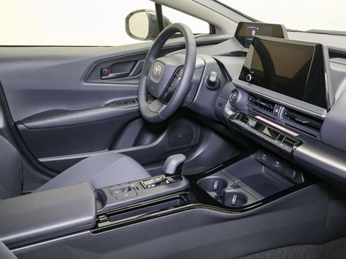 New 2026 Toyota Prius LE image 13