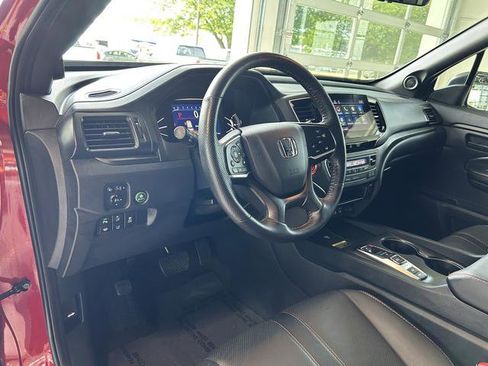 Used 2024 Honda Passport TrailSport image 17