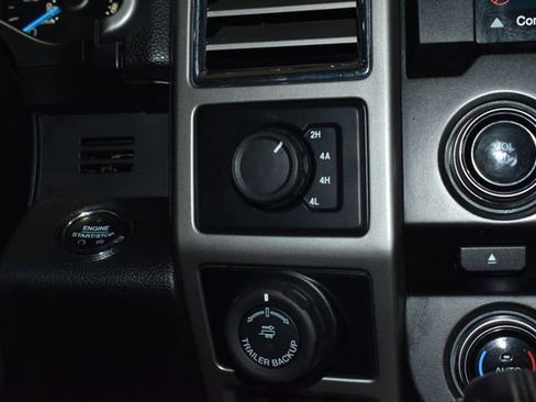 Used 2016 Ford F150 Lariat w/ Equipment Group 502A Luxury image 26