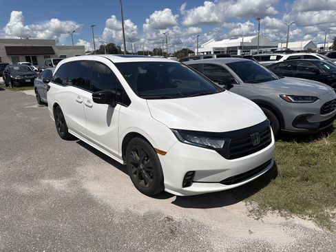 Used 2024 Honda Odyssey Sport image 1
