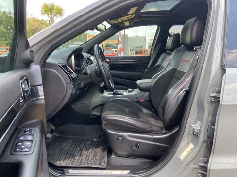Used 2021 Jeep Grand Cherokee Trailhawk w/ Premium Lighting Group image 14