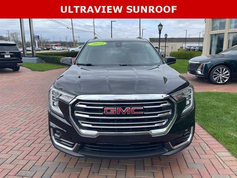 Used 2022 GMC Terrain SLT AWD/4WD image 3