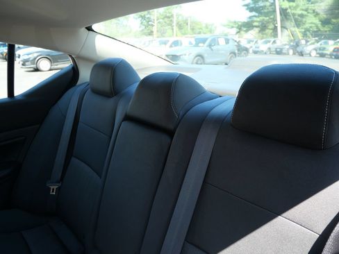 Used 2022 Nissan Altima 2.5 S FWD image 25