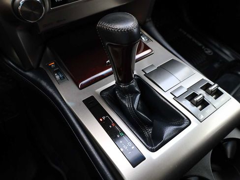 Used 2018 Lexus GX 460 Premium w/ Premium Package AWD/4WD image 22