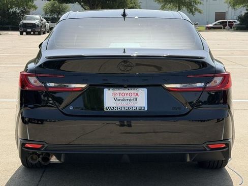 Used 2026 Toyota Camry SE w/ Multimedia Upgrade Package FWD image 5
