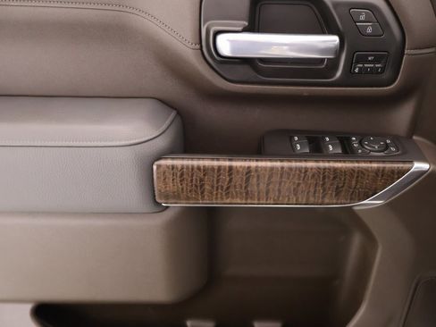 Used 2021 GMC Sierra 3500 Denali w/ Denali Ultimate Package image 16