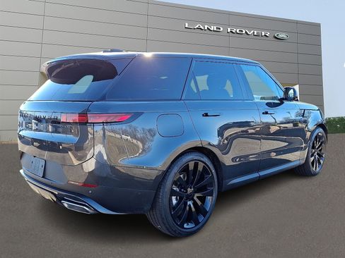 New 2026 Land Rover Range Rover Sport SE image 2