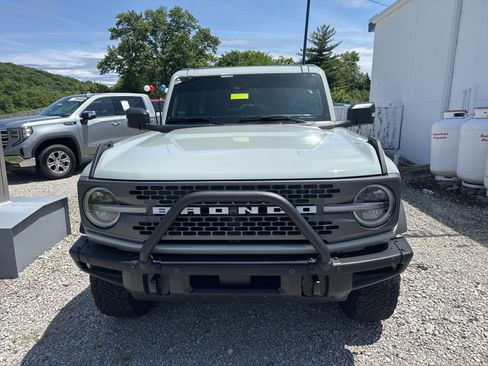 Used 2024 Ford Bronco Badlands AWD/4WD image 2