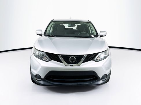 Used 2018 Nissan Rogue Sport S w/ S Appearance Package image 2