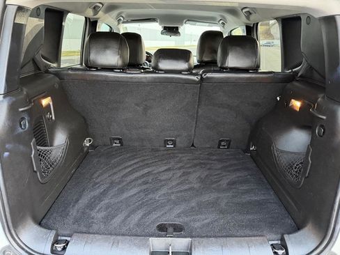 Used 2016 Jeep Renegade Latitude image 19