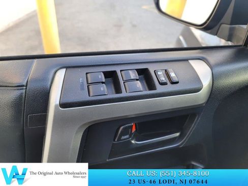 Used 2011 Toyota 4Runner Limited image 13