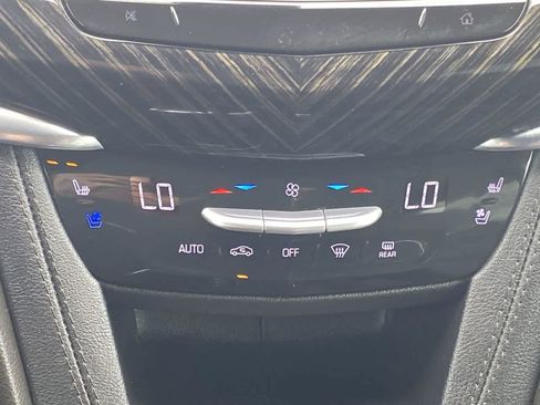 Used 2023 Cadillac XT6 Premium Luxury AWD/4WD image 19