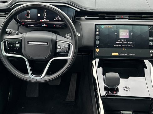 Used 2024 Land Rover Range Rover Sport SE image 14