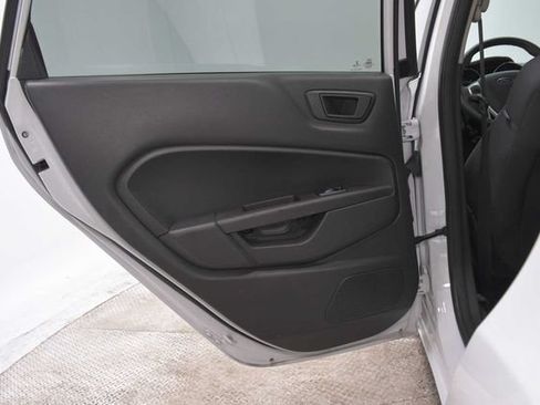 Used 2018 Ford Fiesta SE FWD image 21