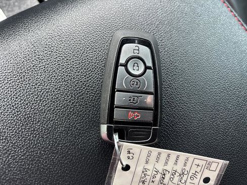 Used 2023 Ford Expedition Max Limited image 27